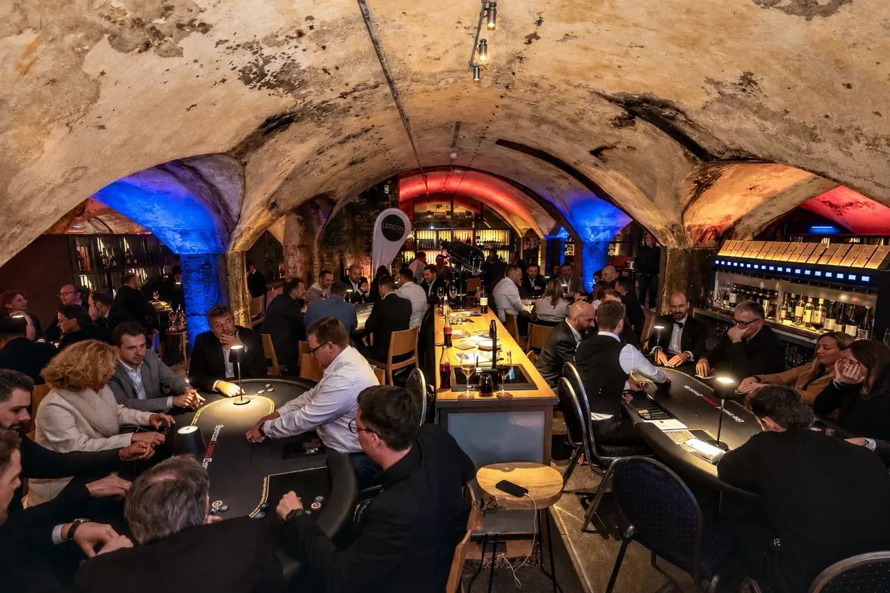 Gewölbekeller als exklusive Location für einen BusinessPokern-Abend